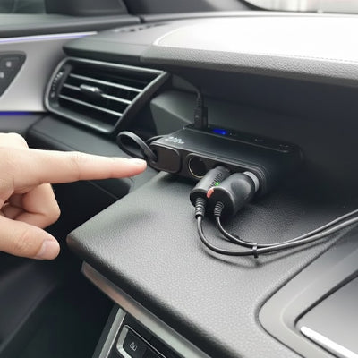 adaptateur allume cigare prise installé dans voiture