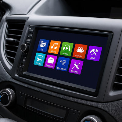 Autoradio bluetooth installé dans voiture avec fonctionnalités sur écran