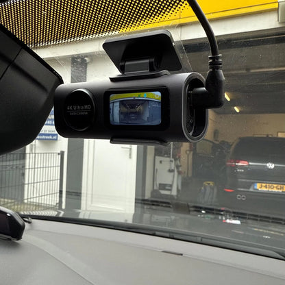 caméra pour voiture 4K double objectif installée sur pare-brise avant