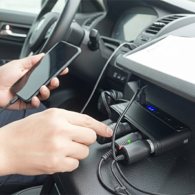 conducteur branche smartphone a adaptateur allume cigare prise chargeant autres appareils