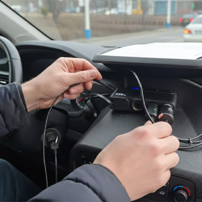 conducteur connecte appareil a adaptateur allume cigare prise