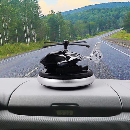 diffuseur parfum voiture solaire à hélice sur tableau de bord voiture