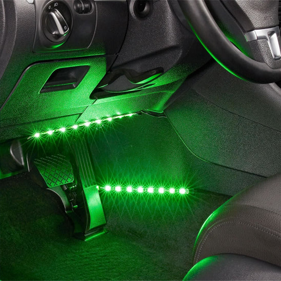 Led interieur voiture couleur verte installé et allumé
