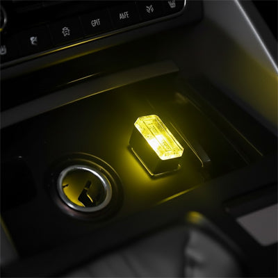 led interieur voiture jaune branché sur port USB