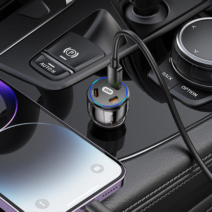 Smartphone connecté sur chargeur allume cigare noir  branché