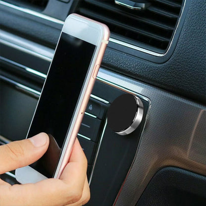 Support téléphone voiture magnétique argent fixé sur grille d'aération utilisation pratique